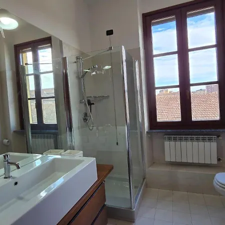 Leonardo Business & Leisure