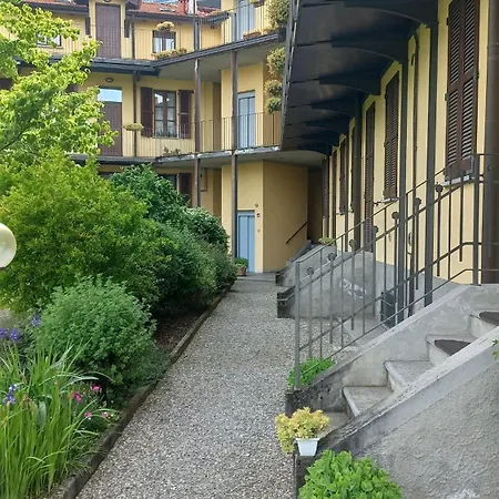 Leonardo Business & Leisure