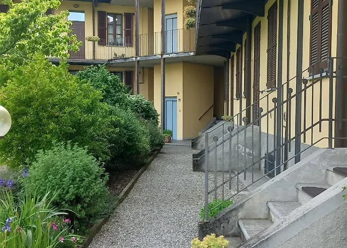 Leonardo Business & Leisure