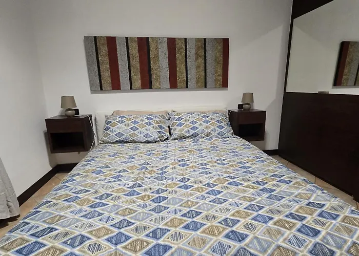 Leonardo Business & Leisure *